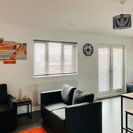 Spacious Newly Built Apartment Rhos On Sea, Colwyn Bay Eksteriør bilde