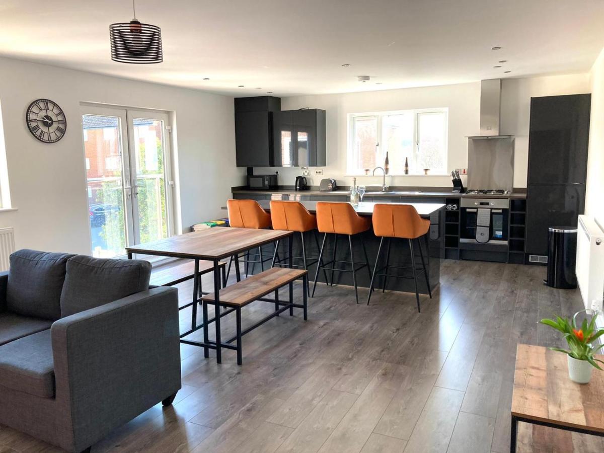 Spacious Newly Built Apartment Rhos On Sea, Colwyn Bay Eksteriør bilde